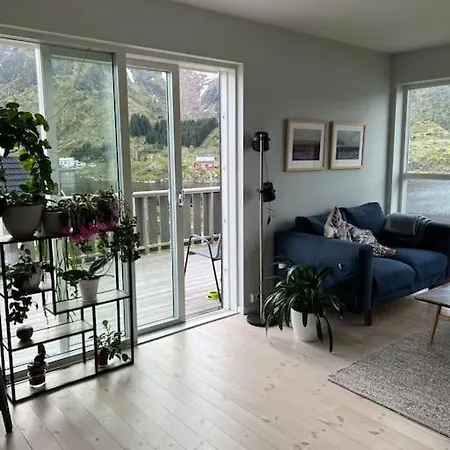 Lovely Modern House With Amazing Views! * Баллстад