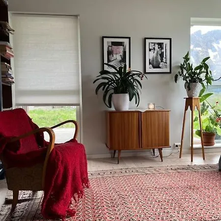 Lovely Modern House With Amazing Views! Баллстад